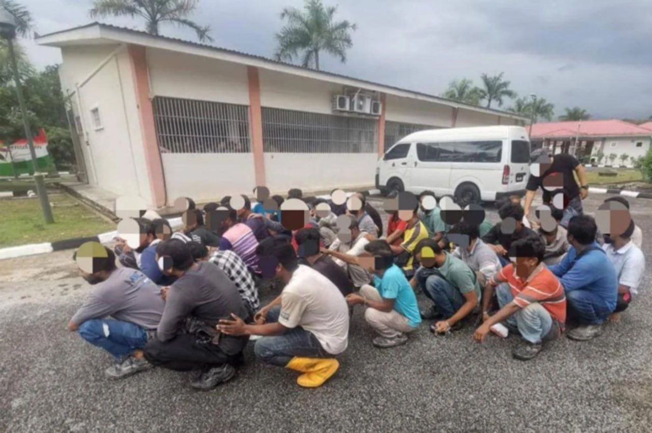 马来西亚 一次提控126名非法移民涉中国人,5人无证入境被判坐牢加鞭刑